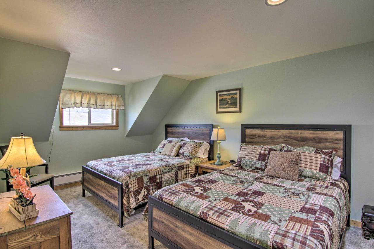 Airy Emigrant Townhome With Sweeping Mtn Views! Exteriör bild
