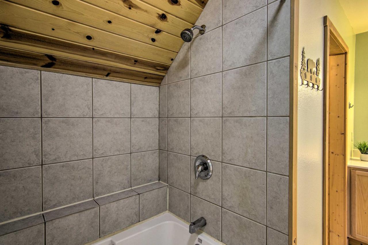 Airy Emigrant Townhome With Sweeping Mtn Views! Exteriör bild